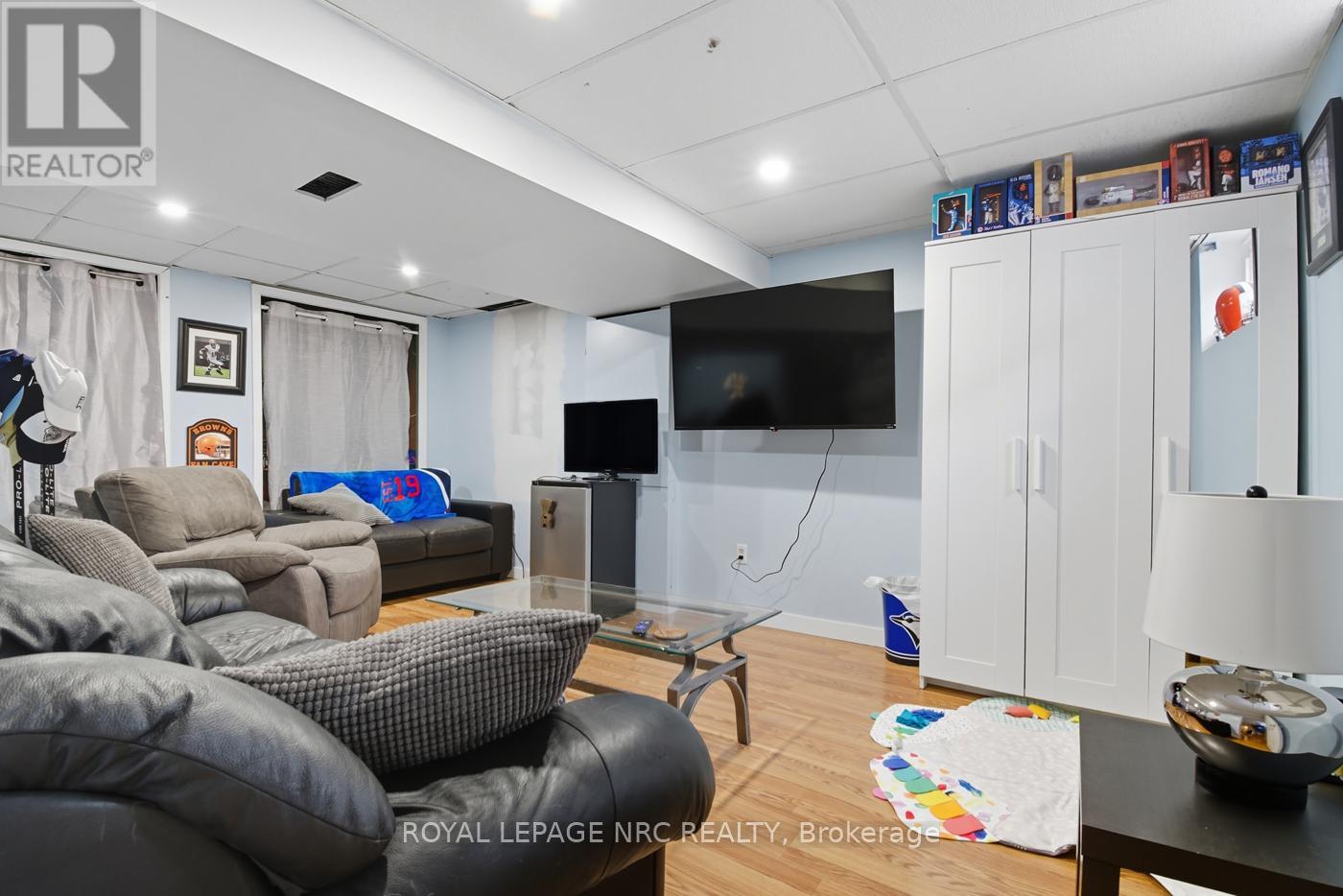 243 Gross Avenue, Welland, Ontario  L3C 2V1 - Photo 22 - X12431878