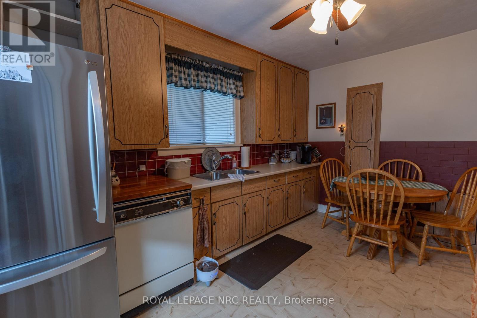 248 Bell Street, Port Colborne, Ontario  L3K 1J4 - Photo 37 - X12431907