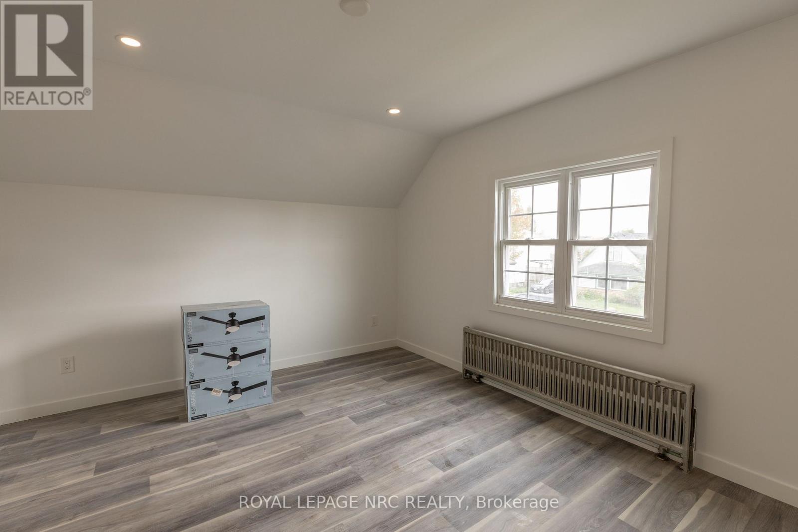 248 Bell Street, Port Colborne, Ontario  L3K 1J4 - Photo 22 - X12432180