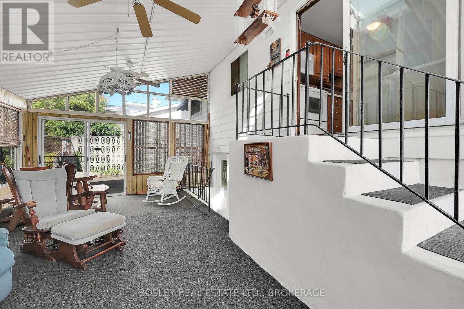 25 Lawrence Drive, Thorold, Ontario  L2V 2X6 - Photo 25 - X12432339