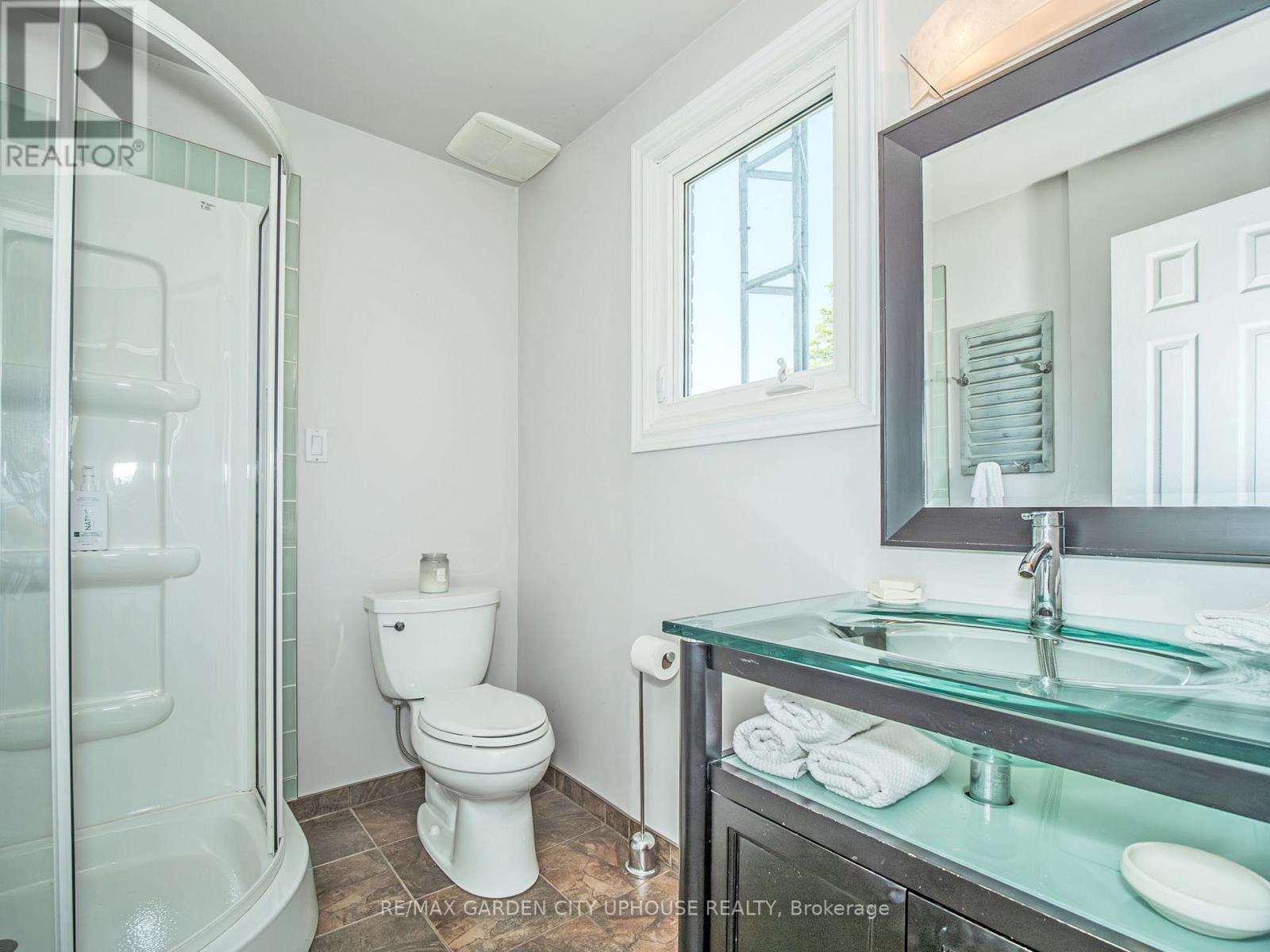 3197 Ninth Street, St. Catharines, Ontario  L2R 6P7 - Photo 13 - X12432844