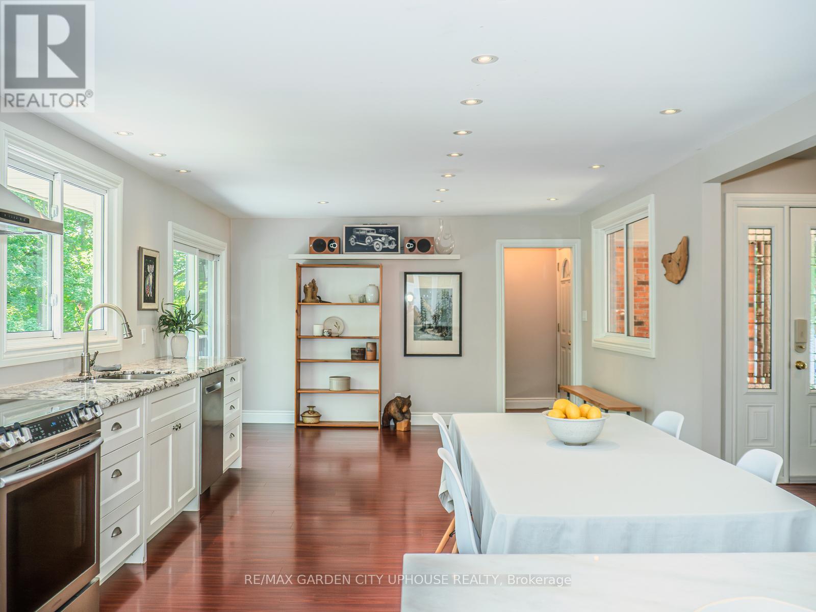 3197 Ninth Street, St. Catharines, Ontario  L2R 6P7 - Photo 7 - X12432844