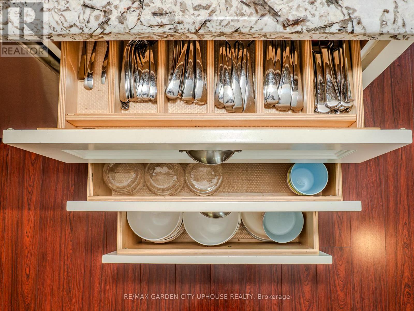 3197 Ninth Street, St. Catharines, Ontario  L2R 6P7 - Photo 8 - X12432844