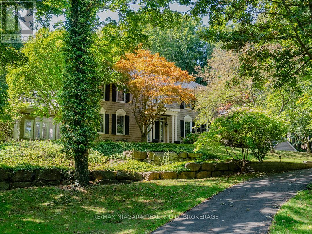 10187 Lakeshore Road W, Wainfleet, Ontario  L3K 5V4 - Photo 2 - X12432998