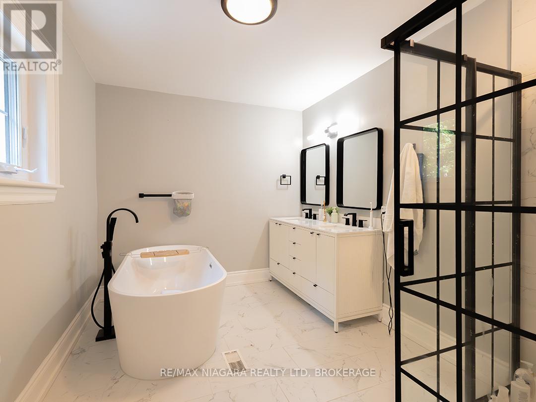 10187 Lakeshore Road W, Wainfleet, Ontario  L3K 5V4 - Photo 35 - X12432998