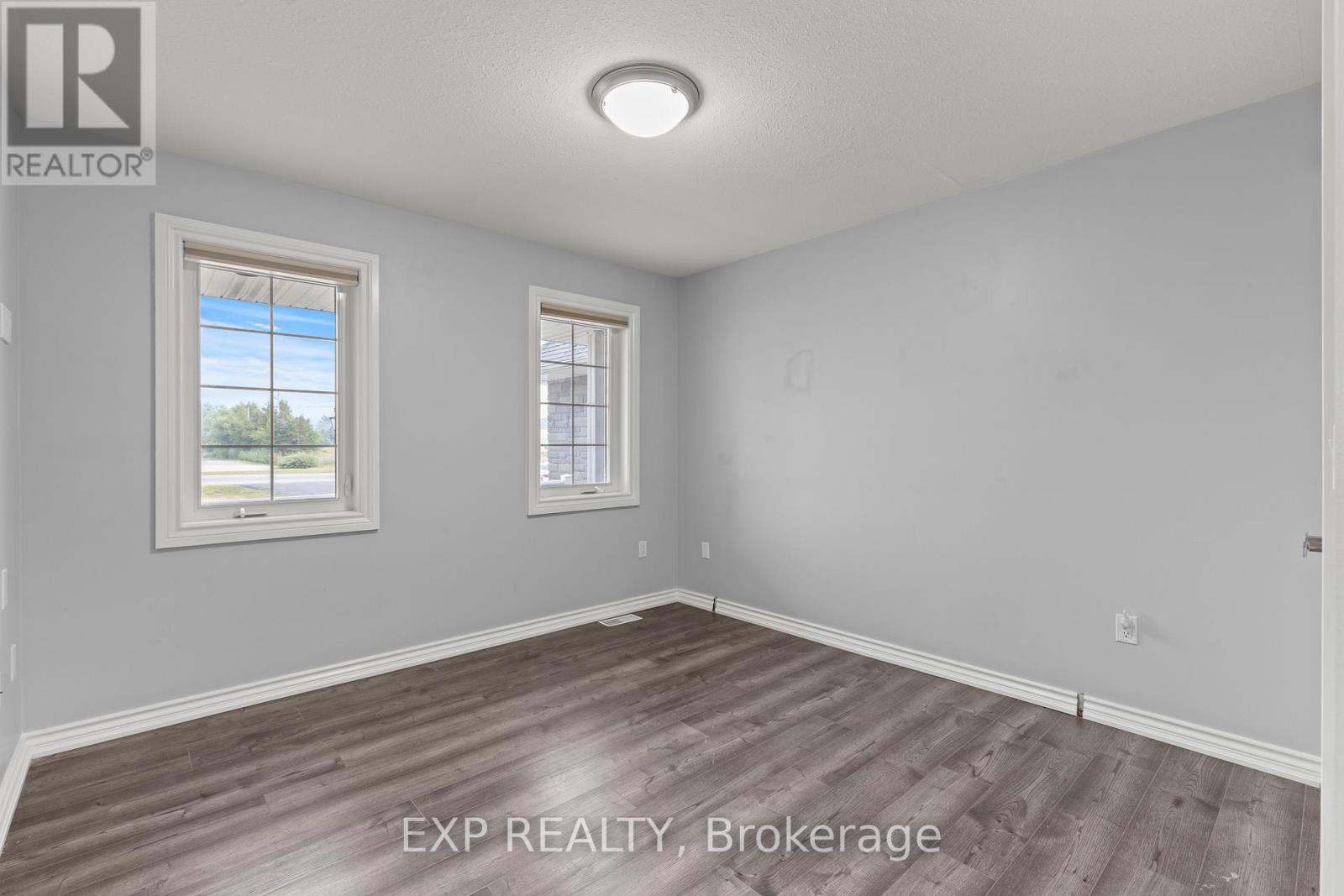 353 South Pelham Road, Welland, Ontario  L3B 5N8 - Photo 21 - X12433097