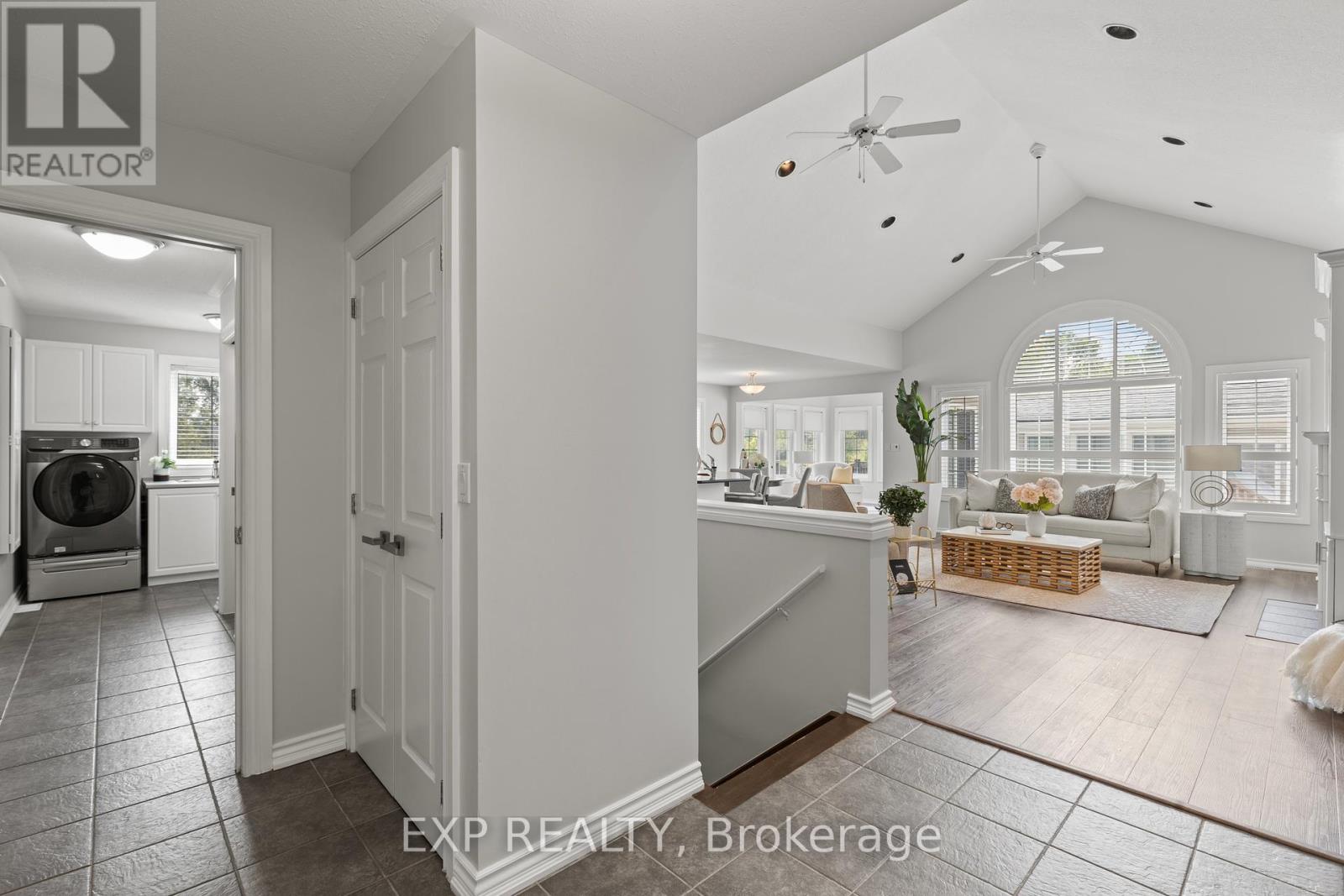 353 South Pelham Road, Welland, Ontario  L3B 5N8 - Photo 6 - X12433097