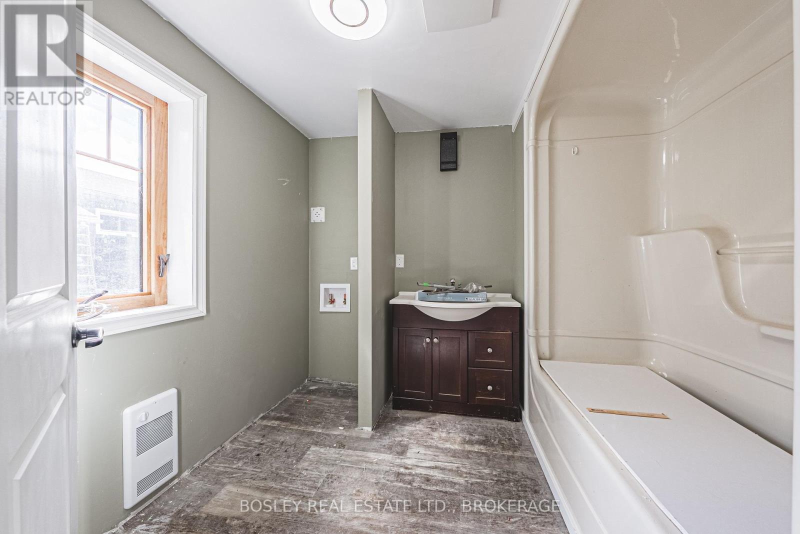 9143 Sodom Road, Niagara Falls, Ontario  L2E 6S6 - Photo 35 - X12433878