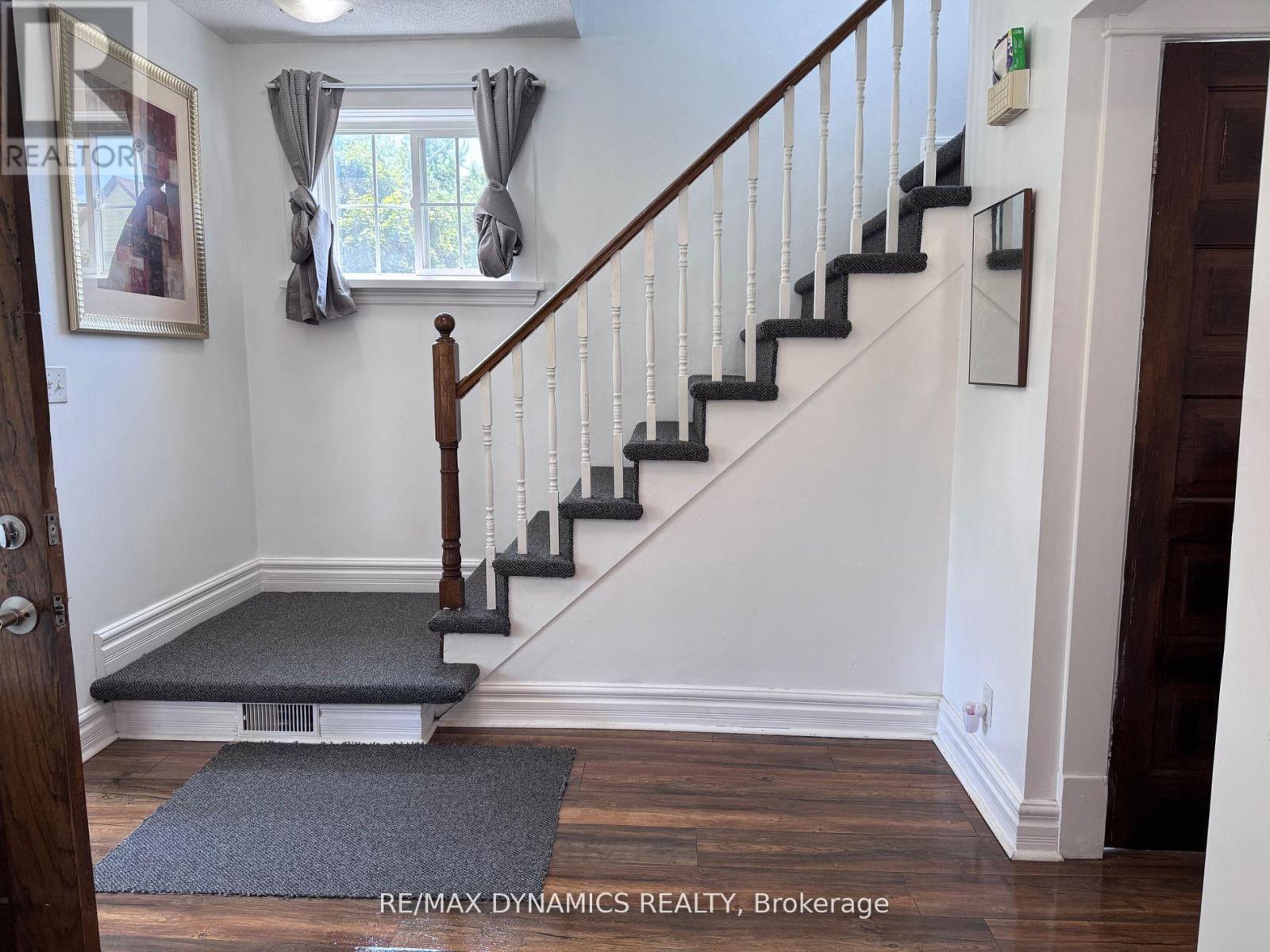 5463 Palmer Avenue, Niagara Falls, Ontario  L2E 3V2 - Photo 10 - X12433990