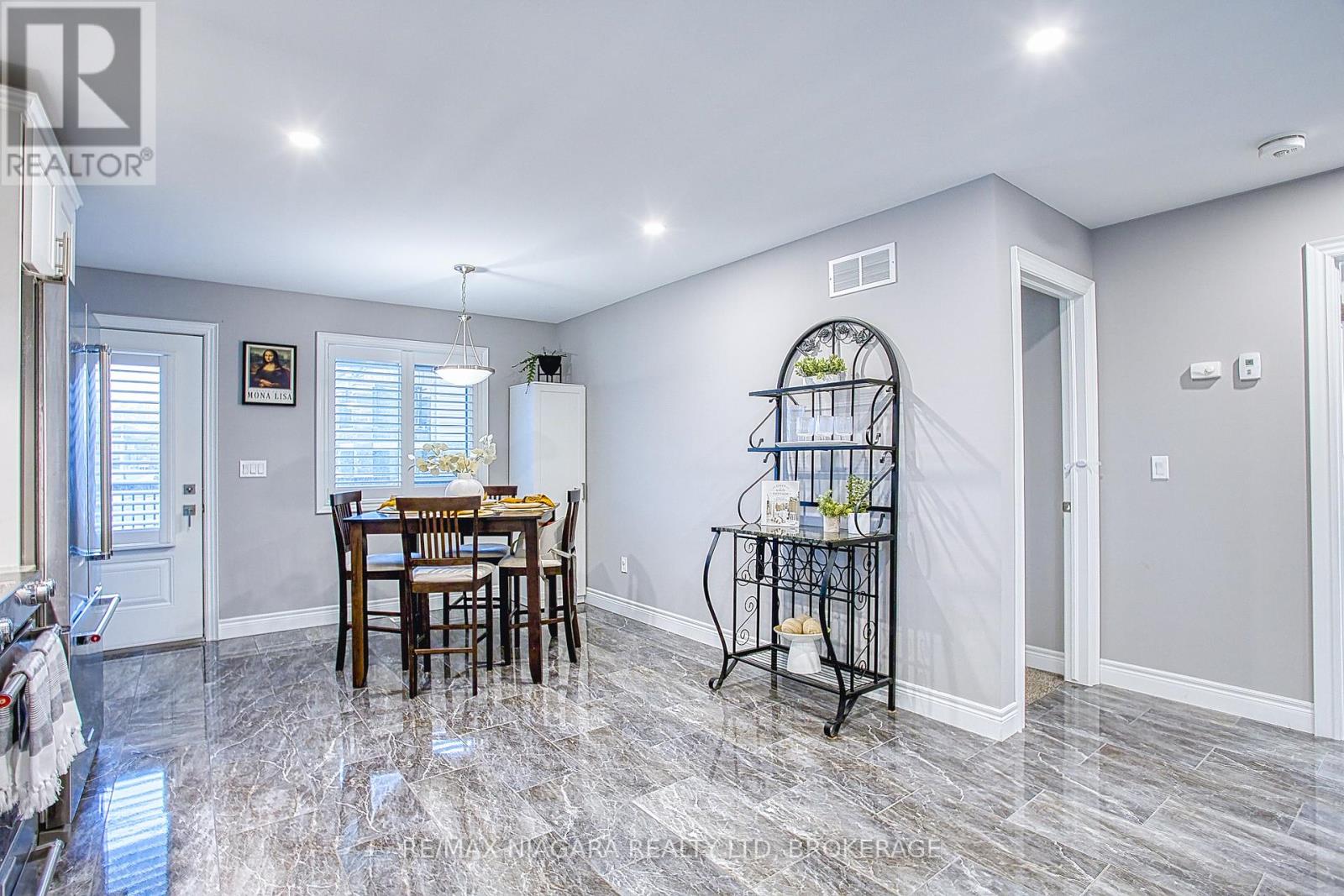 43 Sauer Avenue, Welland, Ontario  L3B 0C7 - Photo 14 - X12434312