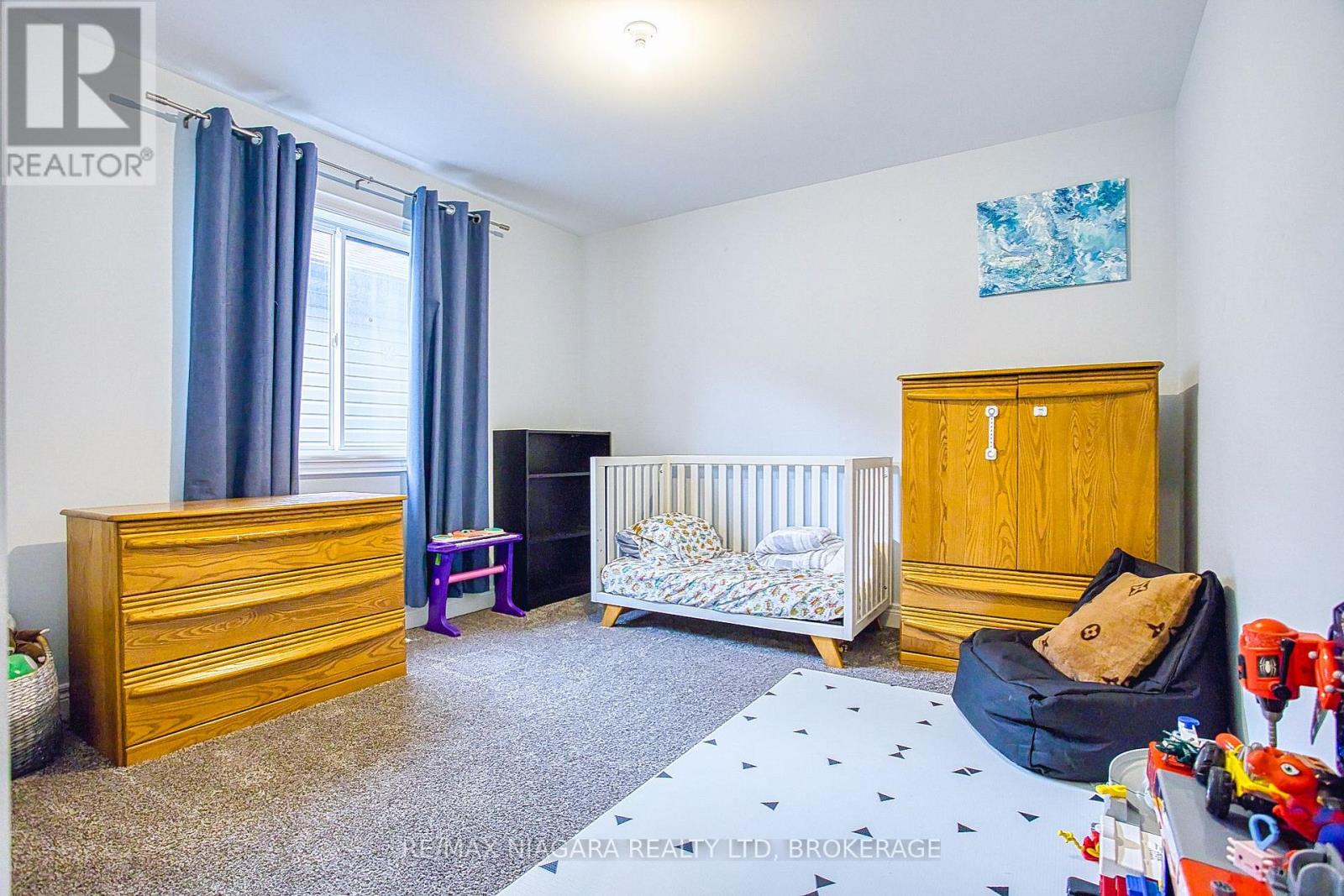 43 Sauer Avenue, Welland, Ontario  L3B 0C7 - Photo 18 - X12434312