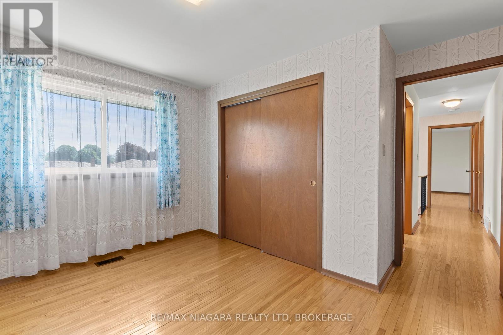 6628 Argyll Crescent, Niagara Falls, Ontario  L2G 5E7 - Photo 24 - X12435324