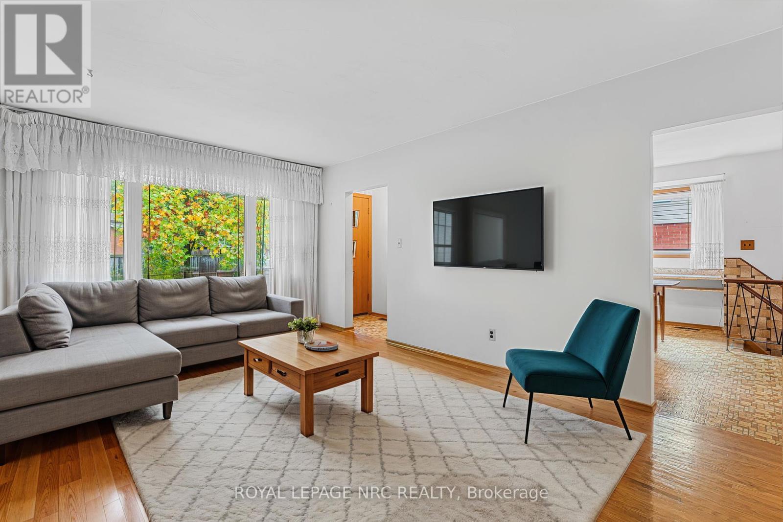 269 Rainbow Drive, Hamilton, Ontario  L8K 4G3 - Photo 13 - X12436332