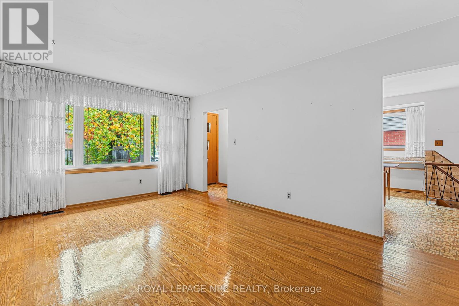 269 Rainbow Drive, Hamilton, Ontario  L8K 4G3 - Photo 16 - X12436332