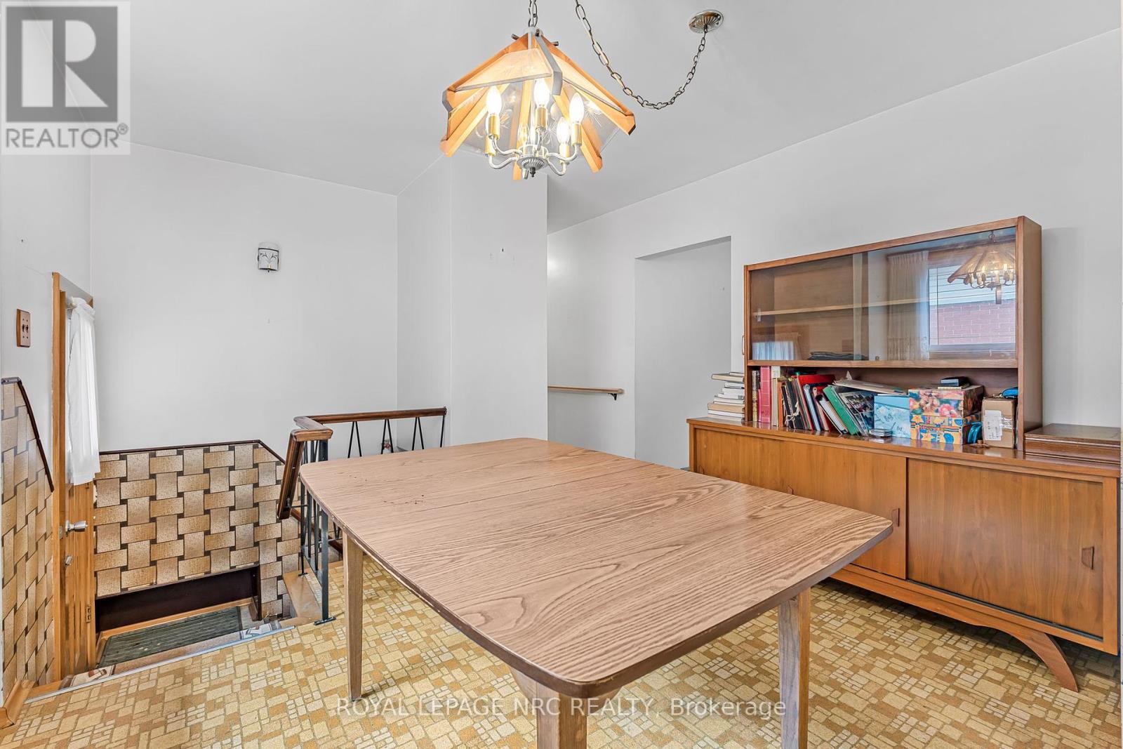 269 Rainbow Drive, Hamilton, Ontario  L8K 4G3 - Photo 17 - X12436332