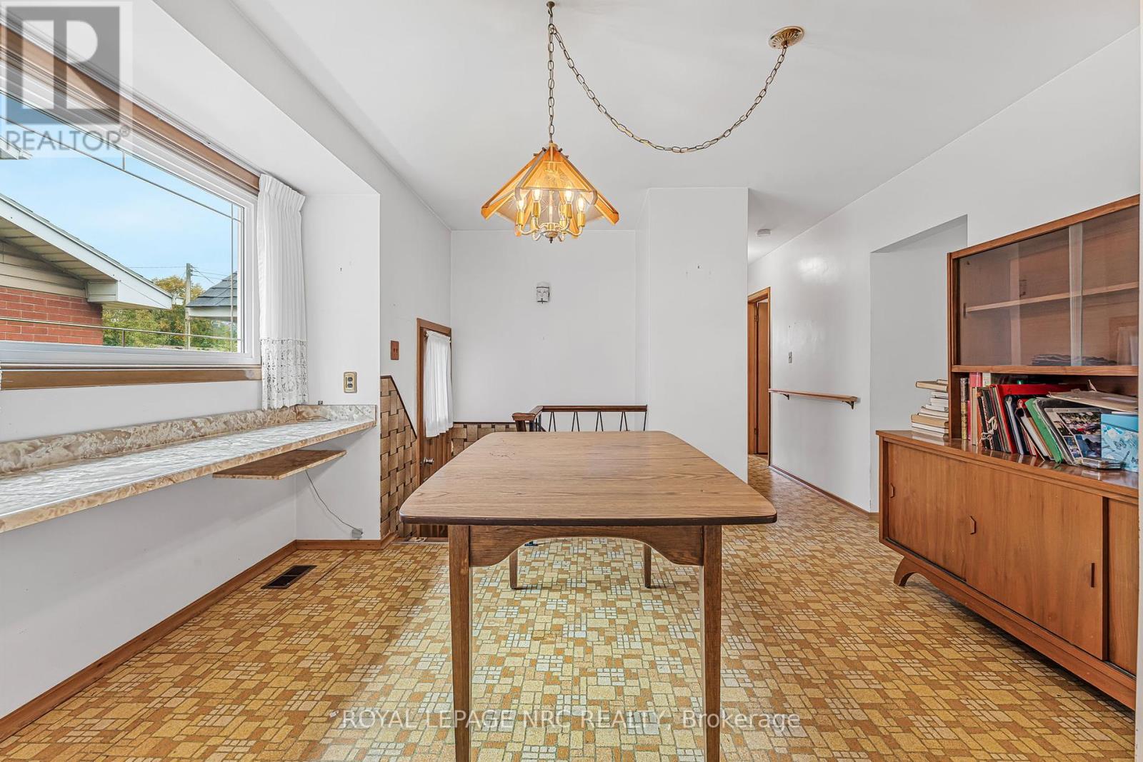 269 Rainbow Drive, Hamilton, Ontario  L8K 4G3 - Photo 19 - X12436332