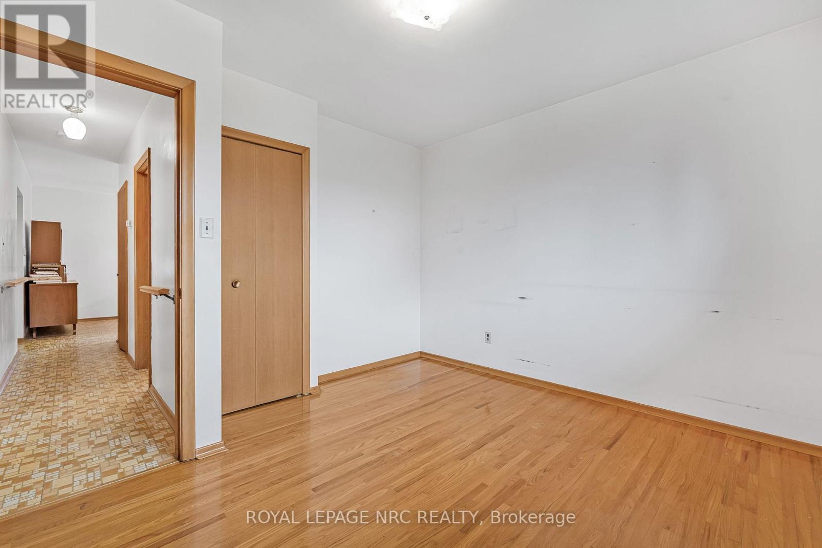 269 Rainbow Drive, Hamilton, Ontario  L8K 4G3 - Photo 25 - X12436332