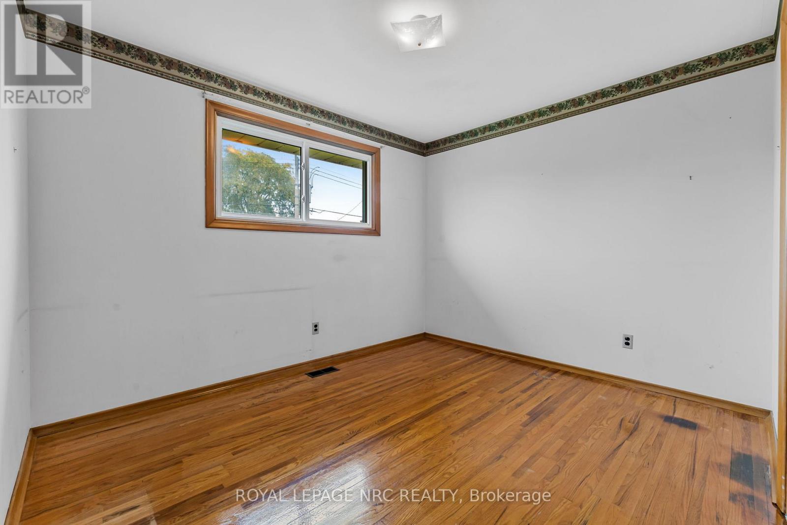 269 Rainbow Drive, Hamilton, Ontario  L8K 4G3 - Photo 26 - X12436332