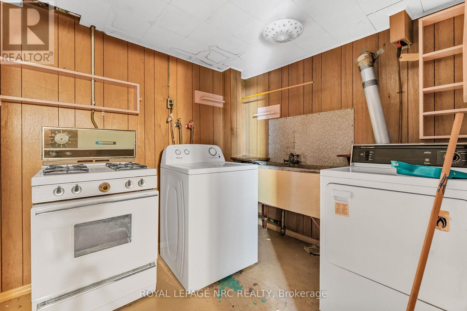 269 Rainbow Drive, Hamilton, Ontario  L8K 4G3 - Photo 38 - X12436332