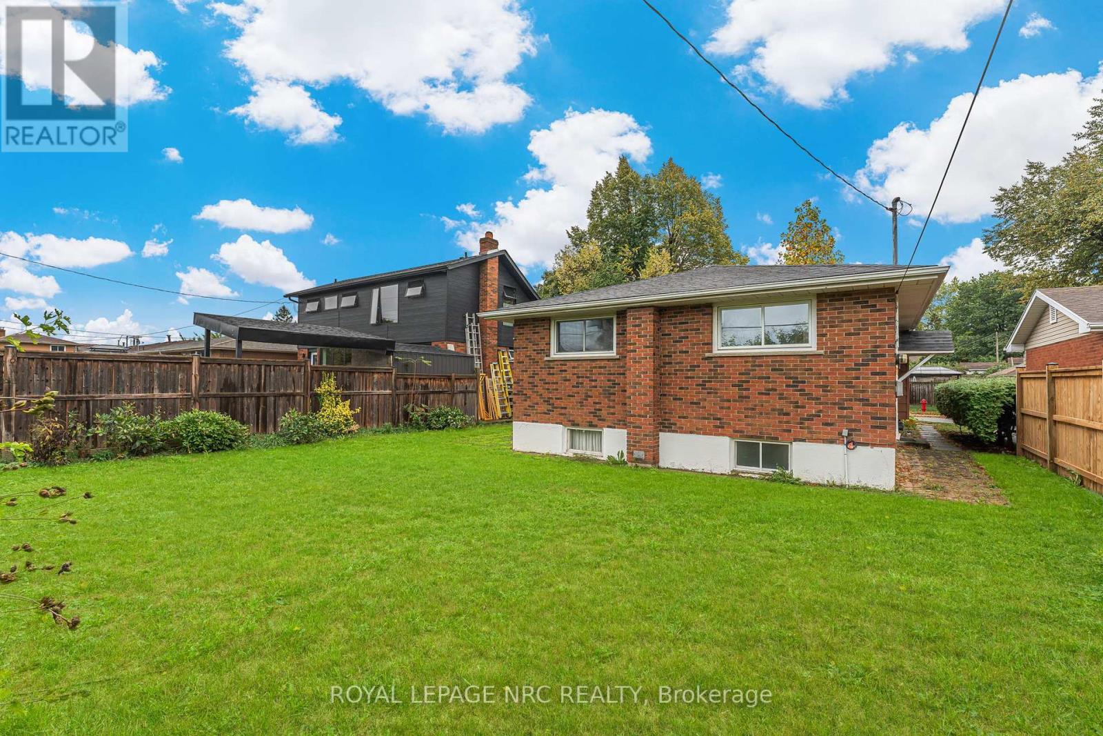 269 Rainbow Drive, Hamilton, Ontario  L8K 4G3 - Photo 5 - X12436332