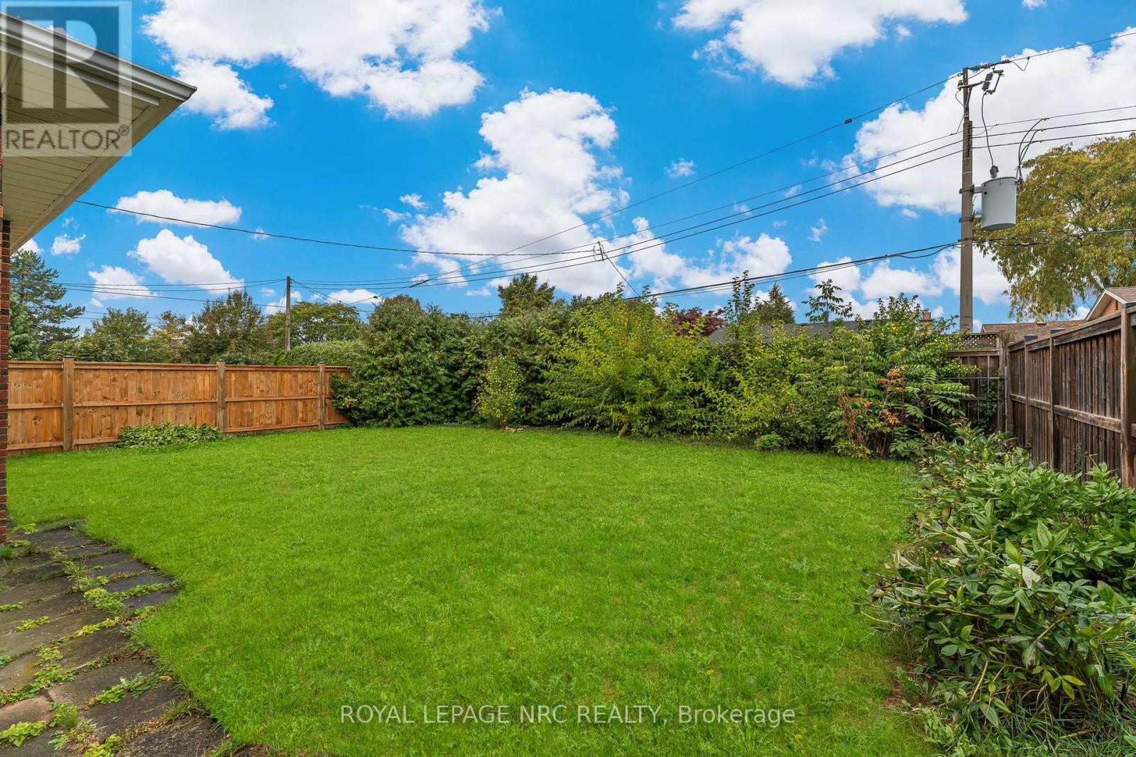 269 Rainbow Drive, Hamilton, Ontario  L8K 4G3 - Photo 7 - X12436332