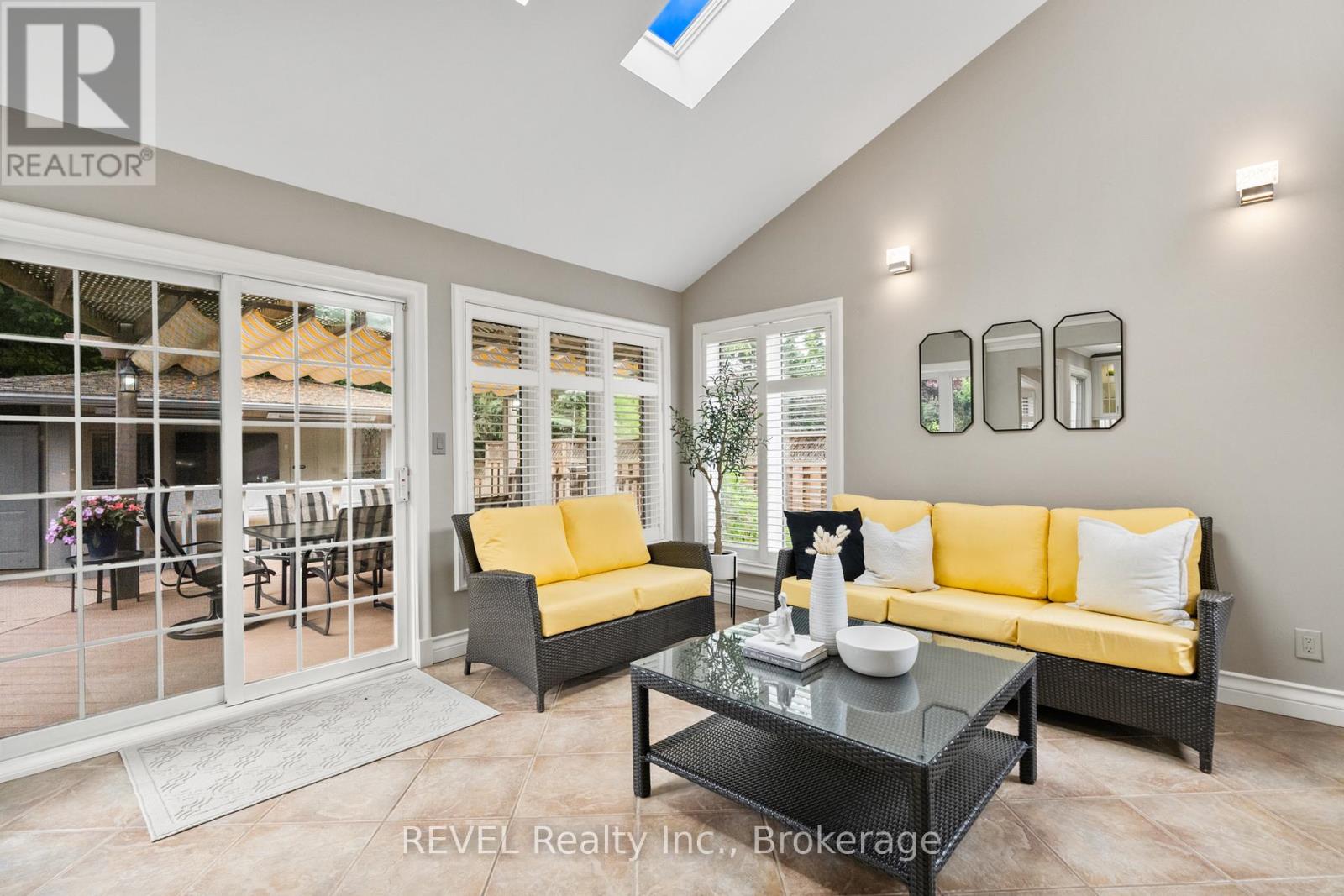 78 Sovereign Drive, St. Catharines, Ontario  L2T 1Z7 - Photo 19 - X12436459