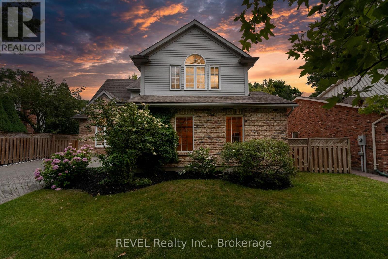 78 Sovereign Drive, St. Catharines, Ontario  L2T 1Z7 - Photo 4 - X12436459