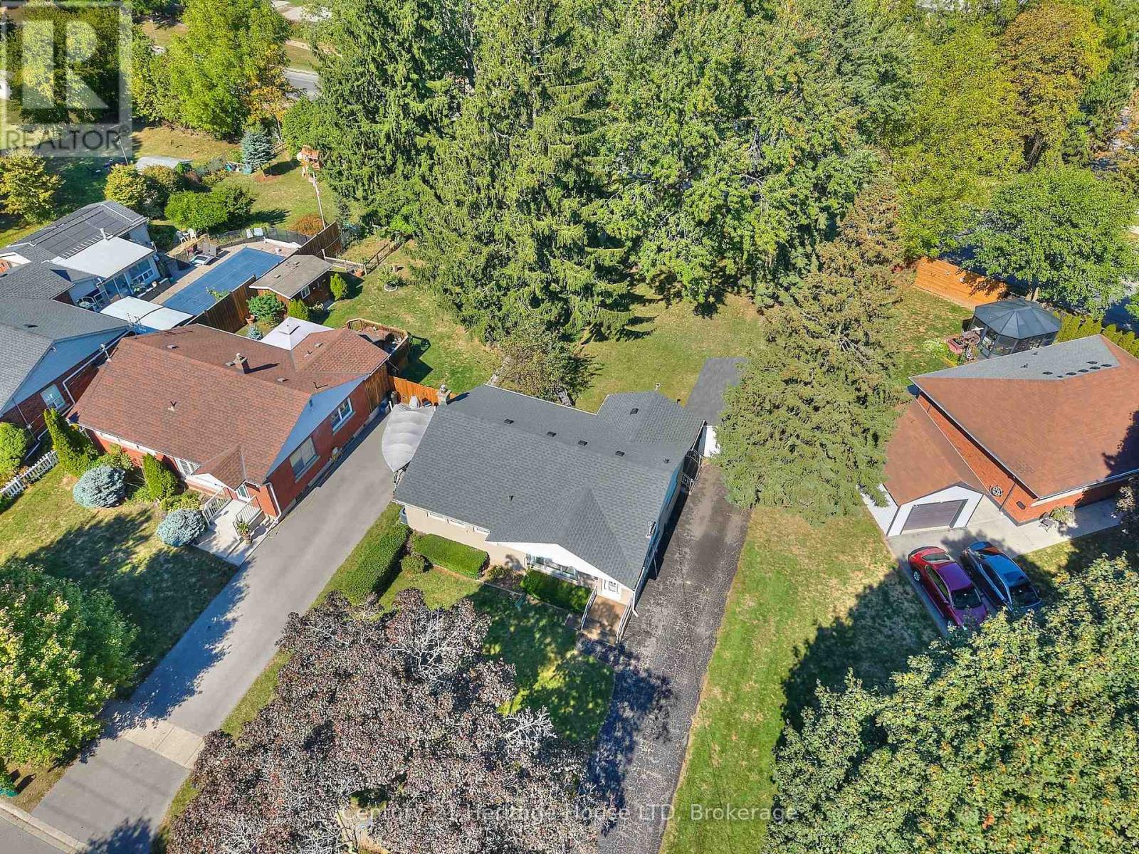 6281 Burdette Drive, Niagara Falls, Ontario  L2E 5H1 - Photo 4 - X12436995