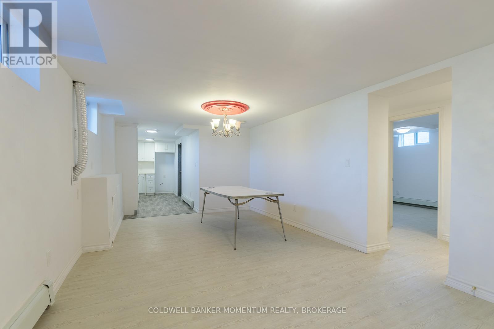 2 Foley Crescent, Thorold, Ontario  L2V 2K8 - Photo 21 - X12437085