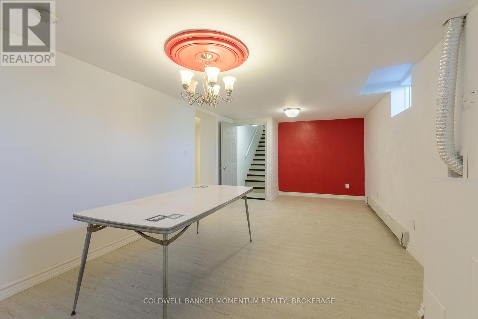 2 Foley Crescent, Thorold, Ontario  L2V 2K8 - Photo 22 - X12437085