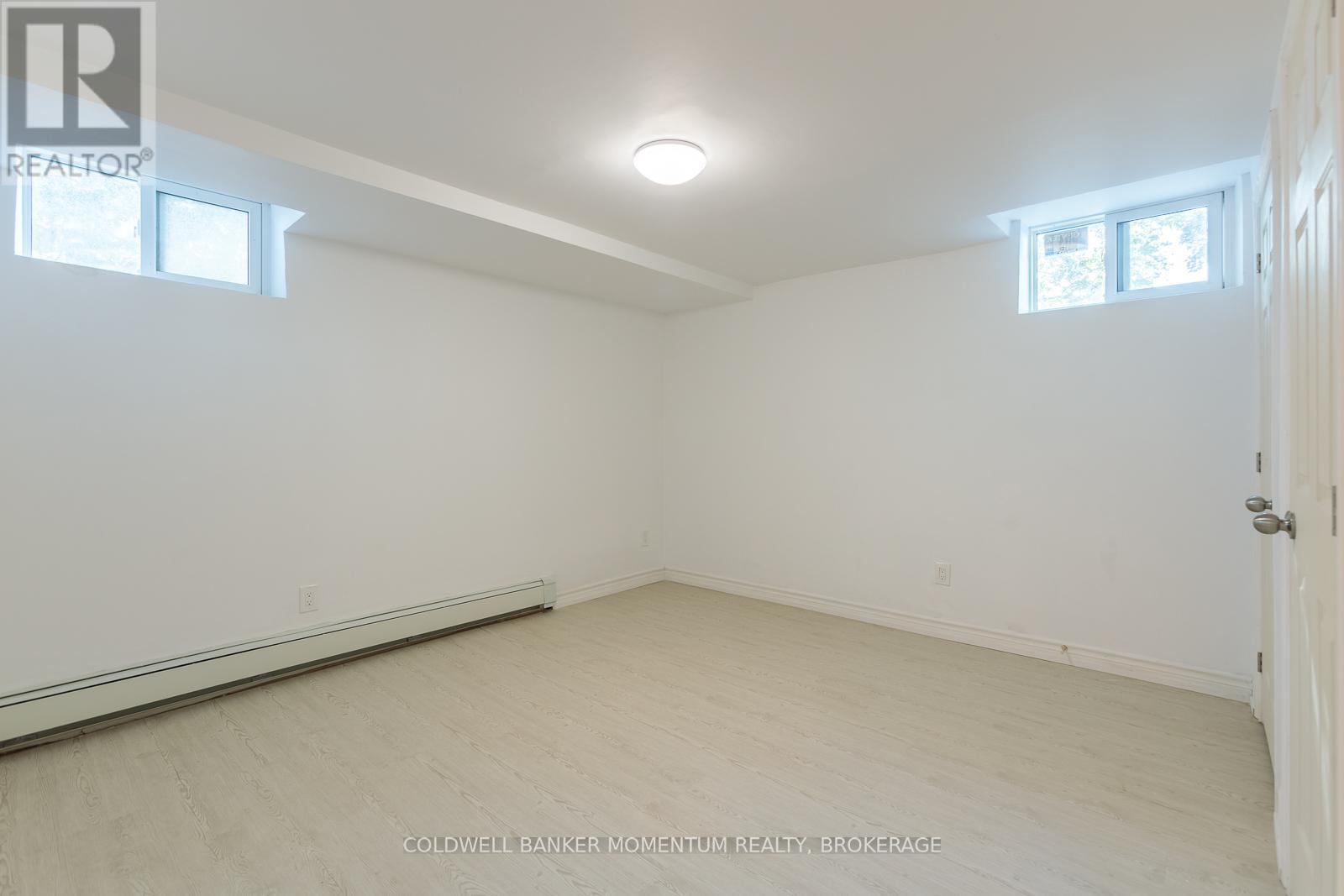 2 Foley Crescent, Thorold, Ontario  L2V 2K8 - Photo 25 - X12437085