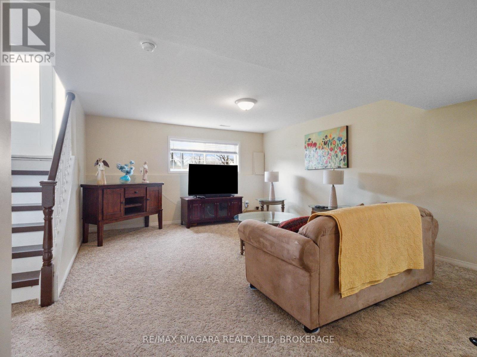 3564 Hill Street, Fort Erie, Ontario  L0S 1S0 - Photo 17 - X12437264