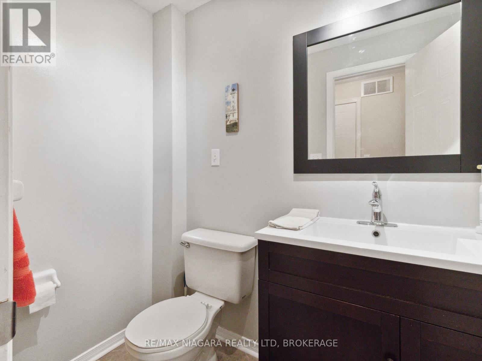 3564 Hill Street, Fort Erie, Ontario  L0S 1S0 - Photo 20 - X12437264