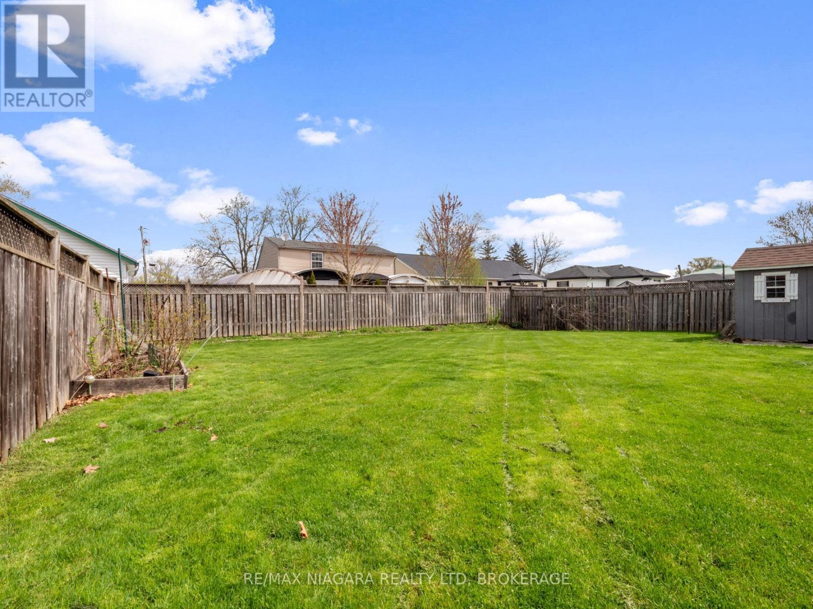 3564 Hill Street, Fort Erie, Ontario  L0S 1S0 - Photo 24 - X12437264