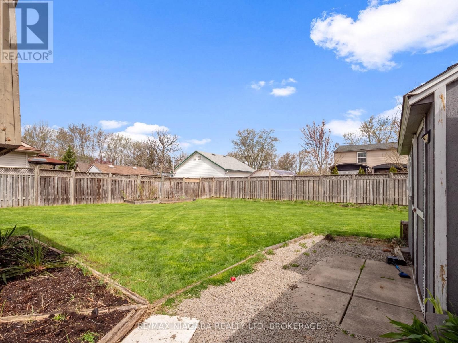 3564 Hill Street, Fort Erie, Ontario  L0S 1S0 - Photo 25 - X12437264