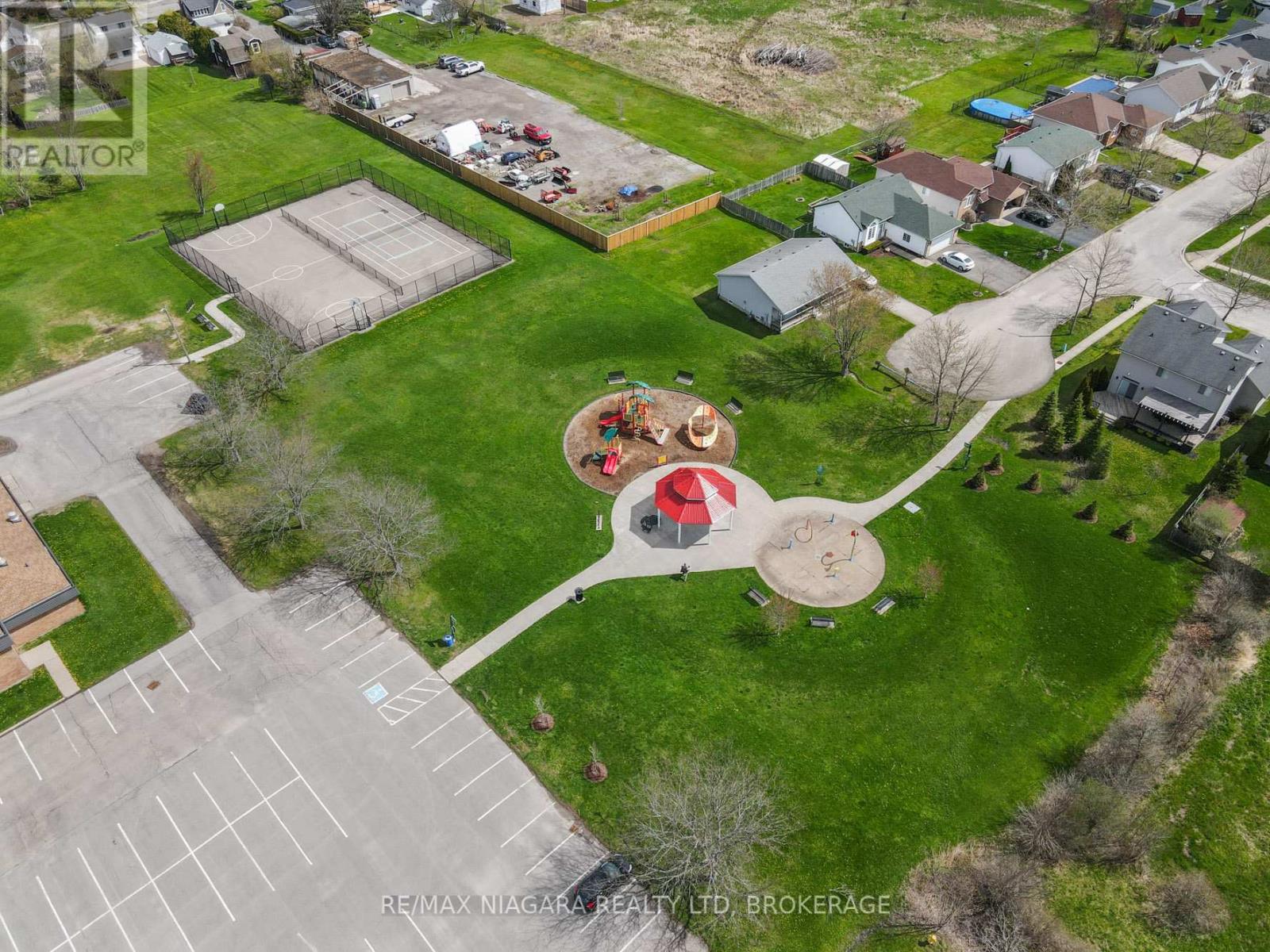 3564 Hill Street, Fort Erie, Ontario  L0S 1S0 - Photo 29 - X12437264