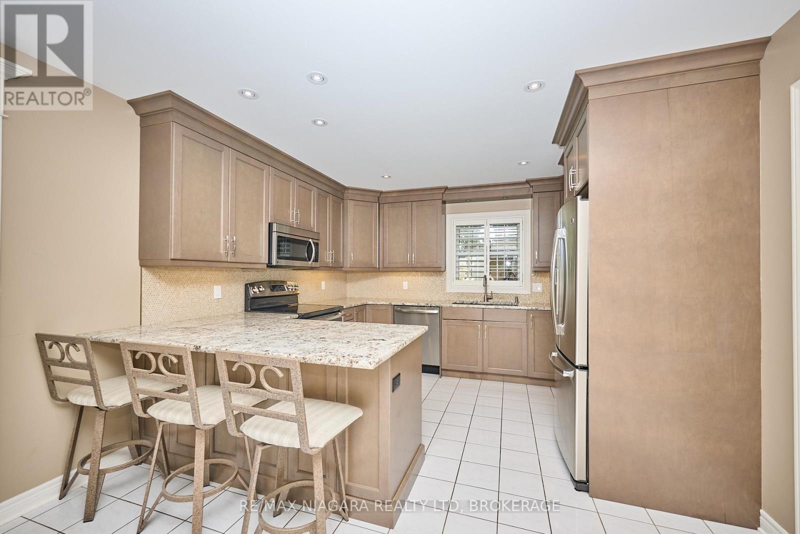 1 Breckenridge Boulevard, St. Catharines, Ontario  L2W 1A7 - Photo 17 - X12437589