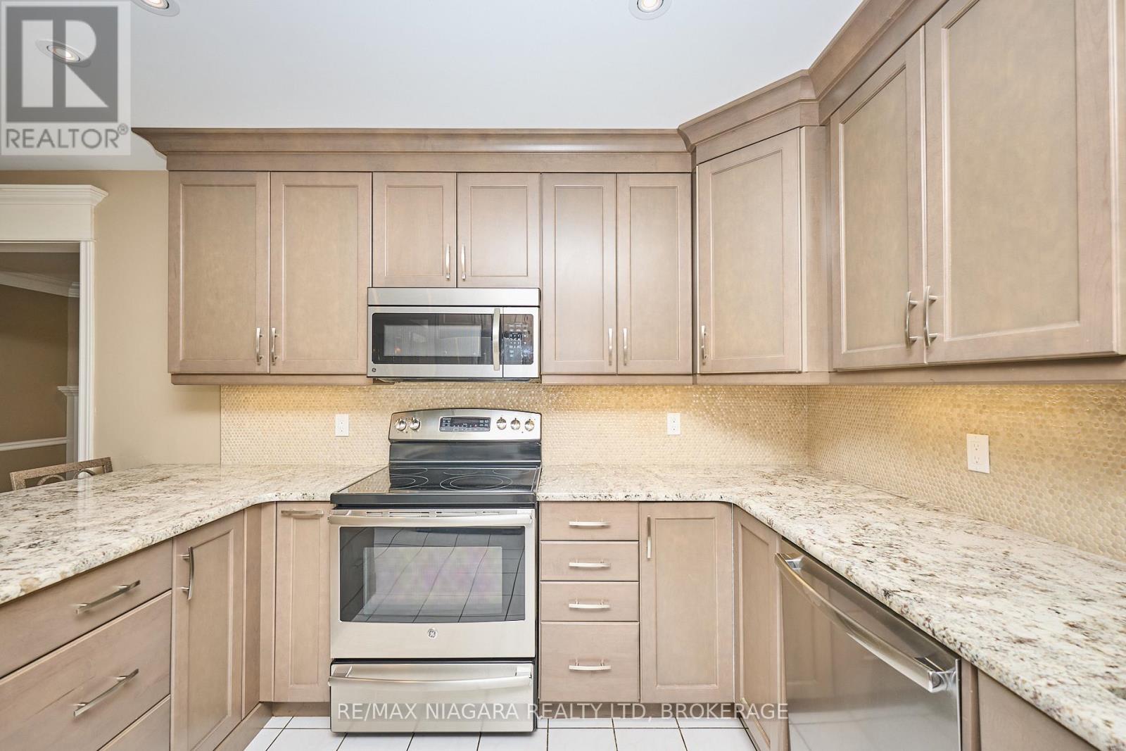 1 Breckenridge Boulevard, St. Catharines, Ontario  L2W 1A7 - Photo 20 - X12437589