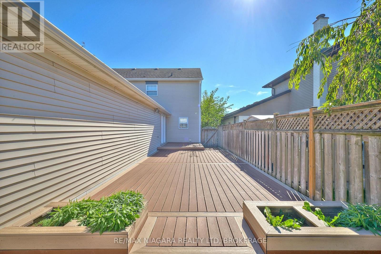 1 Breckenridge Boulevard, St. Catharines, Ontario  L2W 1A7 - Photo 7 - X12437589