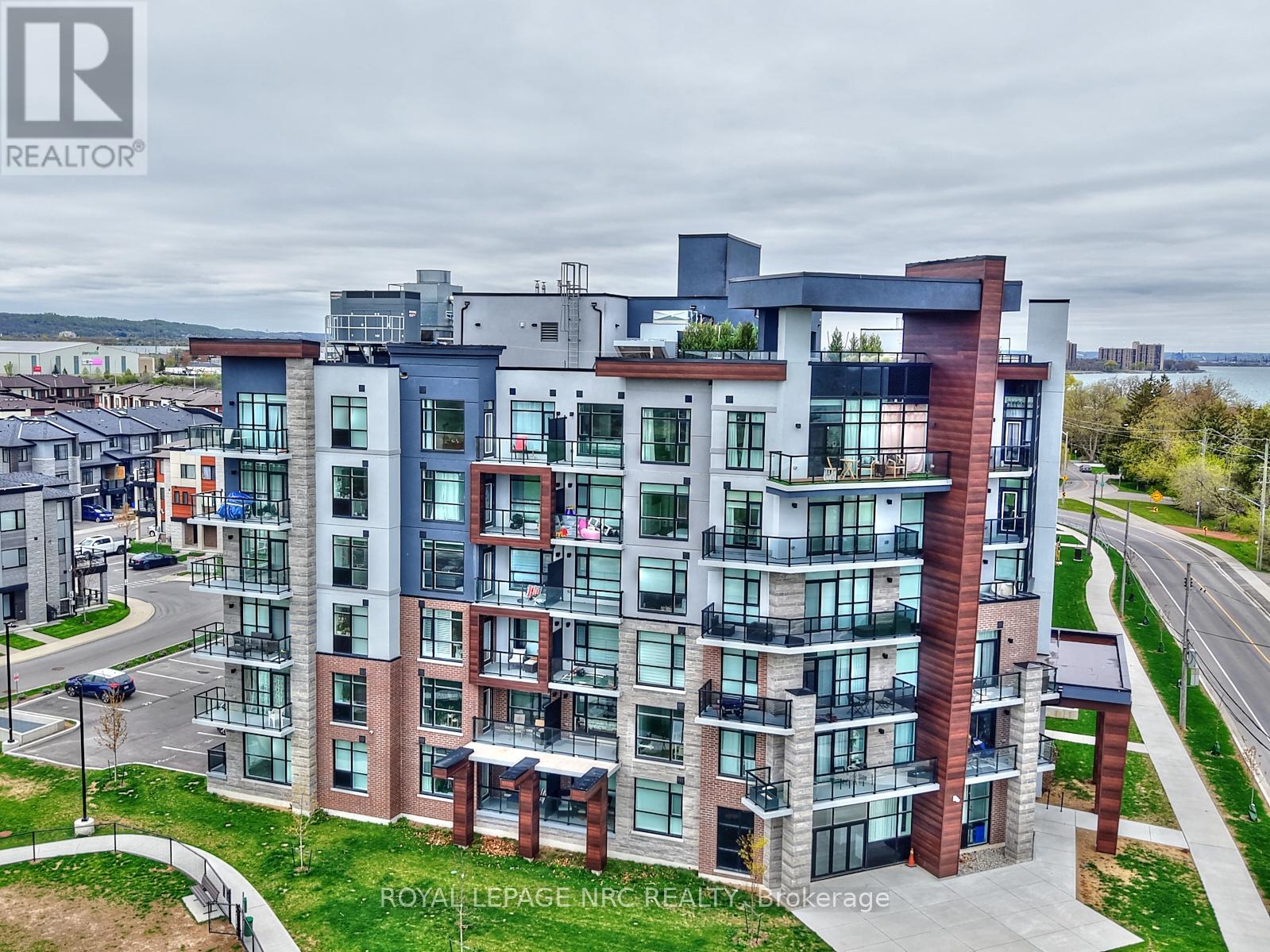 221 - 600 North Service Road, Hamilton, Ontario  L8E 0L2 - Photo 38 - X12438189