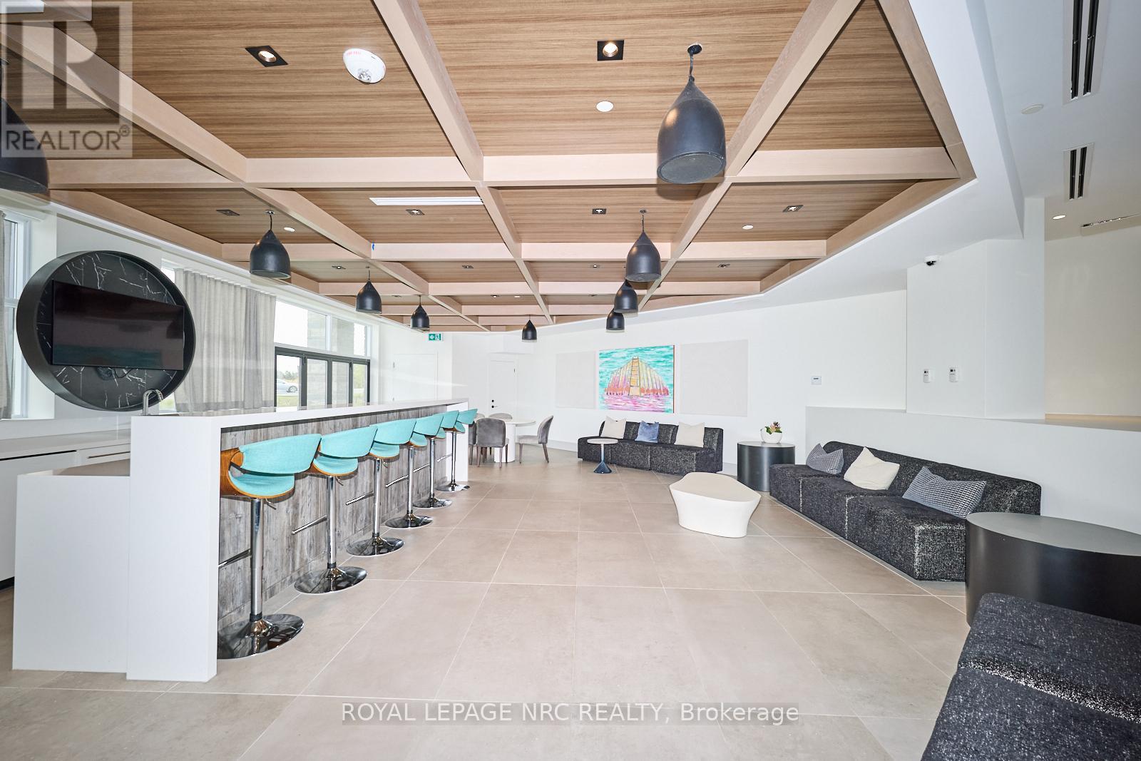 221 - 600 North Service Road, Hamilton, Ontario  L8E 0L2 - Photo 7 - X12438189