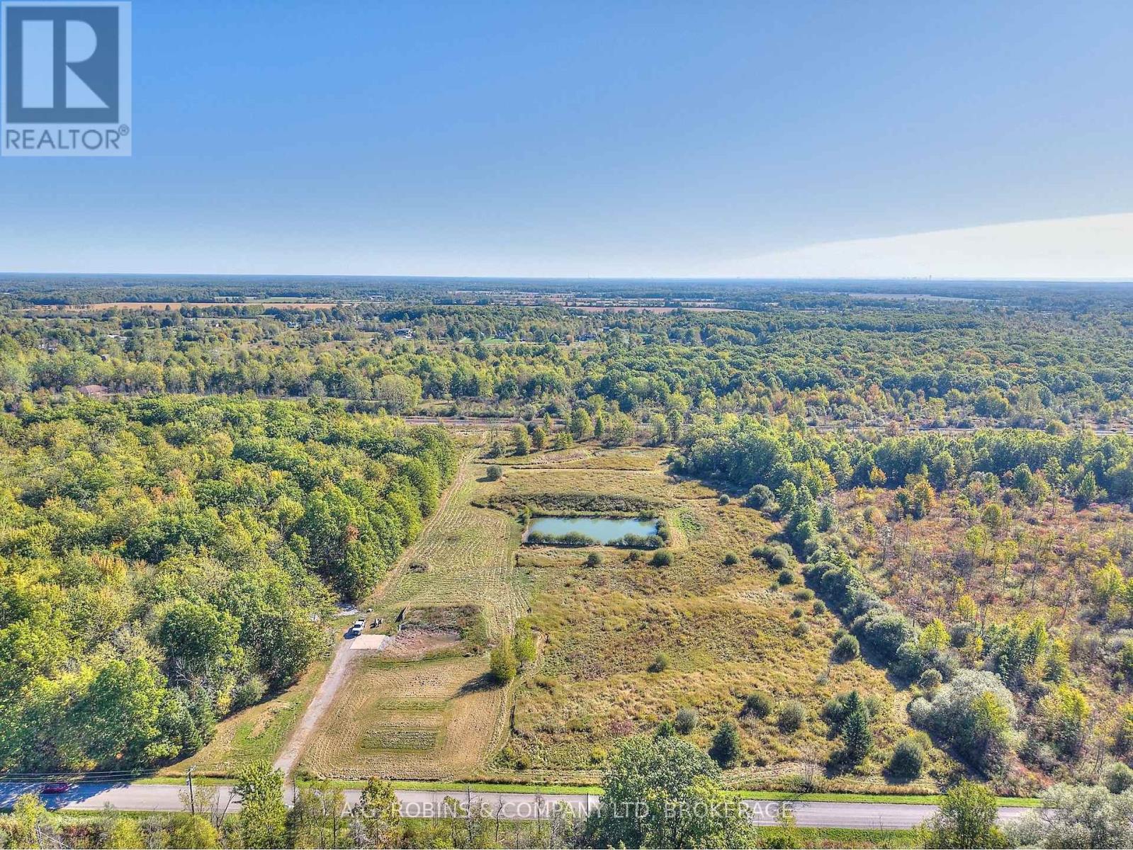 14440 Mckenney Road, Niagara Falls, Ontario  L3B 5N7 - Photo 4 - X12438218