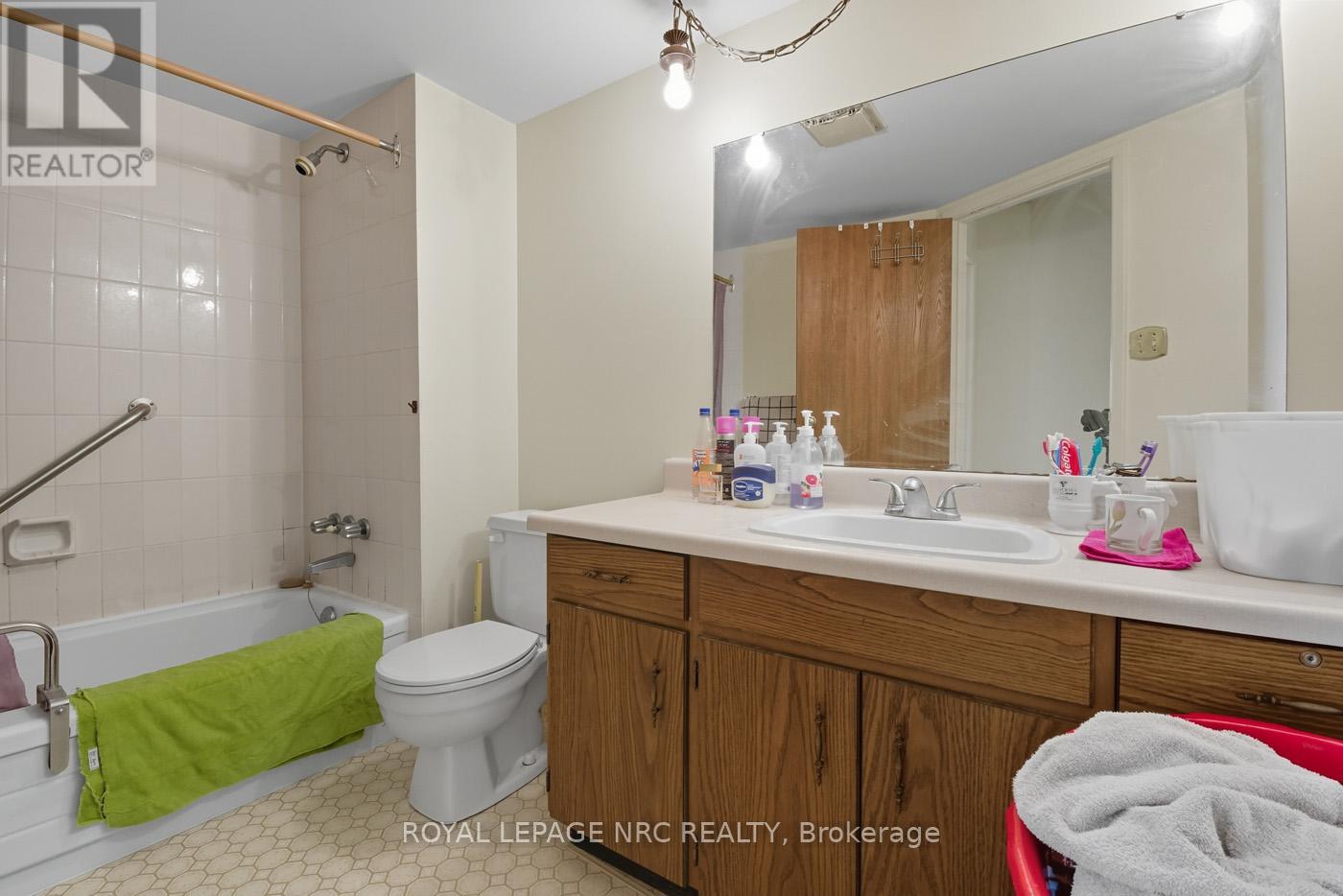 401 - 141 Church Street, St. Catharines, Ontario  L2R 7L7 - Photo 20 - X12438249