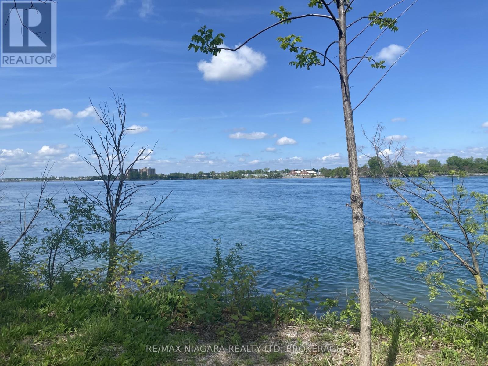 2 - 23 Jarvis Street, Fort Erie, Ontario  L2A 2S3 - Photo 10 - X12438315