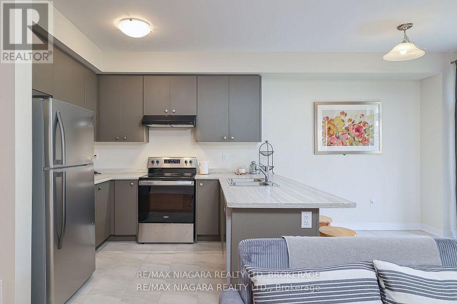 77 Keelson St, Welland, Ontario  L3B 0M4 - Photo 11 - X12438683