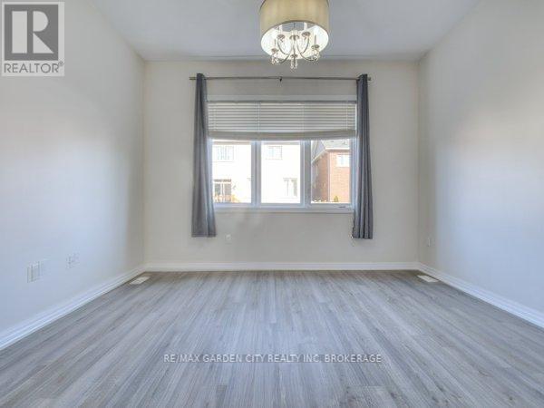 75 Cannery Drive, Niagara-On-The-Lake, Ontario  L0S 1J1 - Photo 10 - X12438987