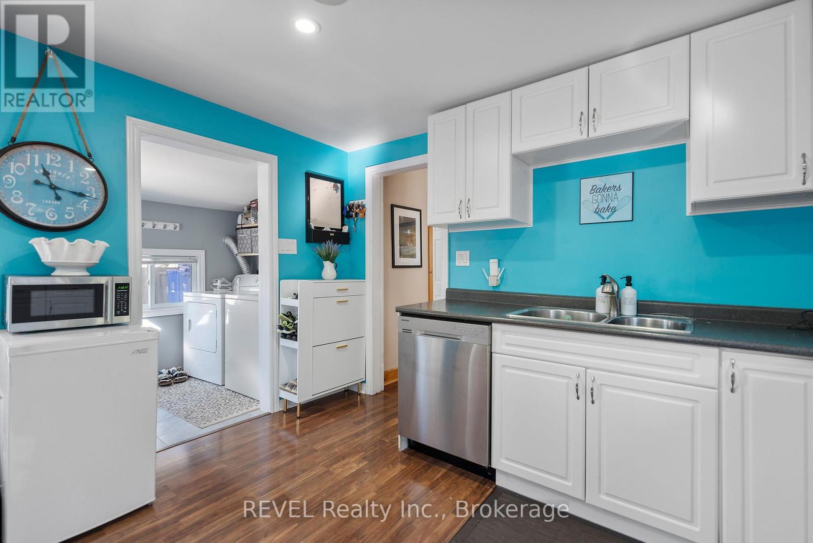 33 Regent Street, Thorold, Ontario  L2V 1T5 - Photo 13 - X12439205