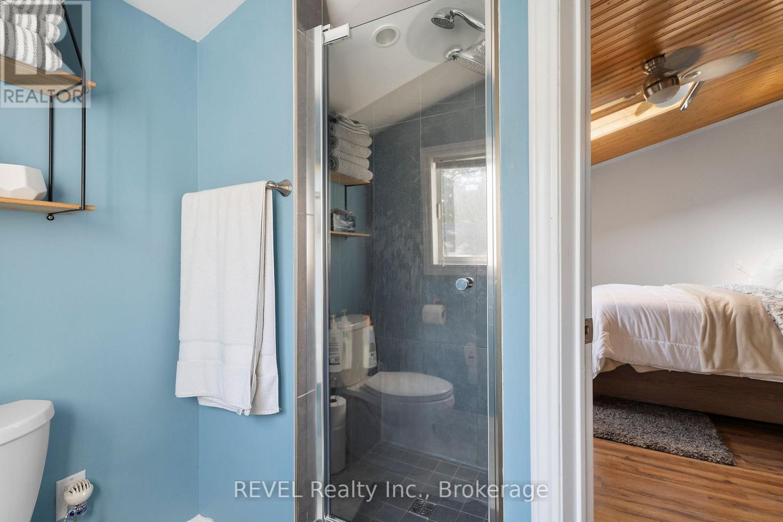 33 Regent Street, Thorold, Ontario  L2V 1T5 - Photo 22 - X12439205