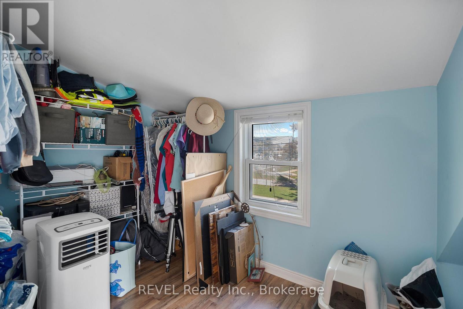 33 Regent Street, Thorold, Ontario  L2V 1T5 - Photo 24 - X12439205