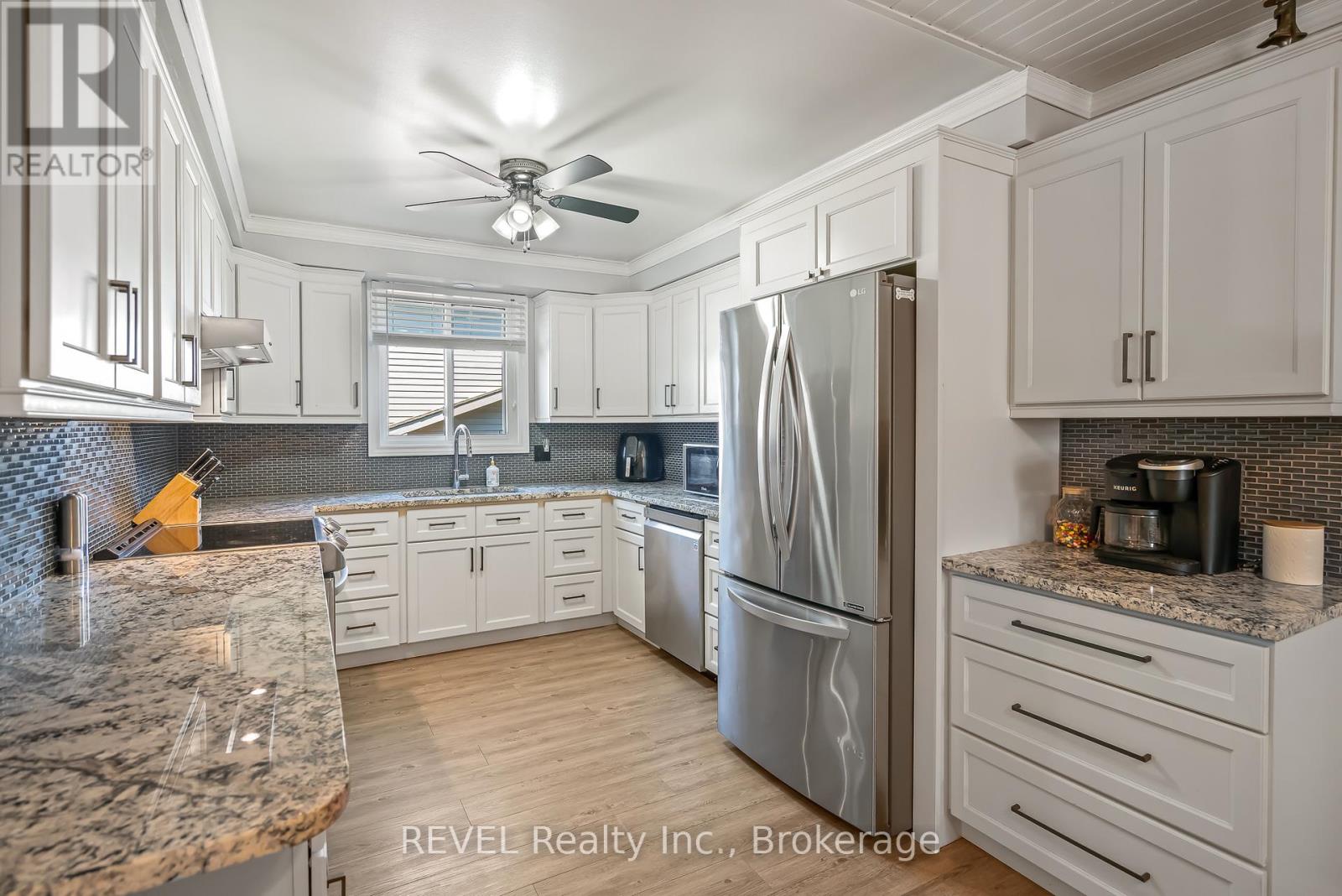 12 Silverdale Drive, St. Catharines, Ontario  L2M 3N1 - Photo 24 - X12439514